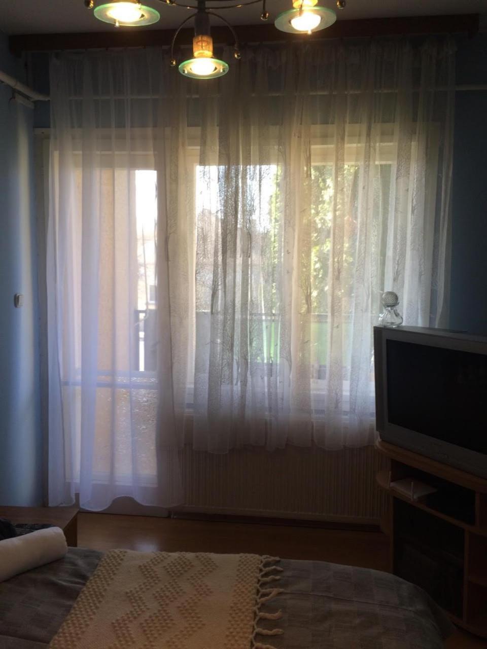 Апартаменти Fonix Apartman Кестхей Екстер'єр фото